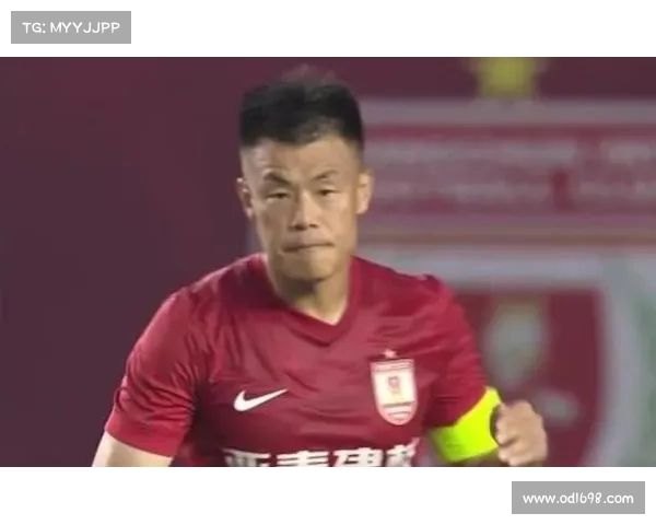 谭龙或再缺席关键战!亚泰客战泰山保级压力陡增 谭龙或再缺席关键战!亚泰客战泰山保级压力陡增